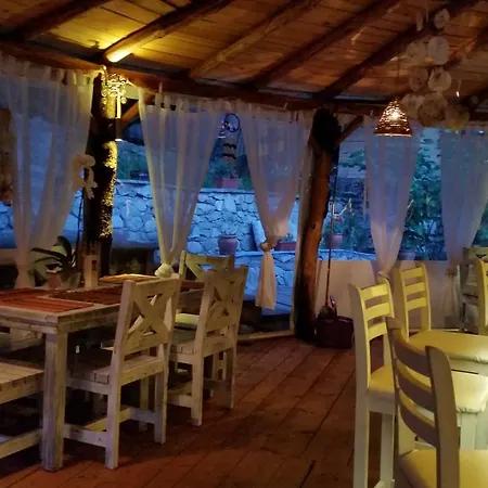 Fogadó Humsafar Place Szopot